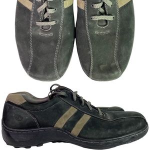 SKETCHERS Men’s Leather Stripe Sneakers | 12